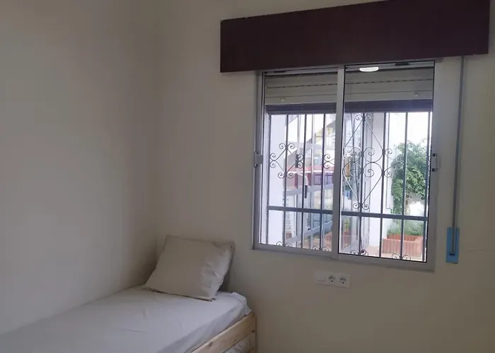 מלון Naranjo 4*